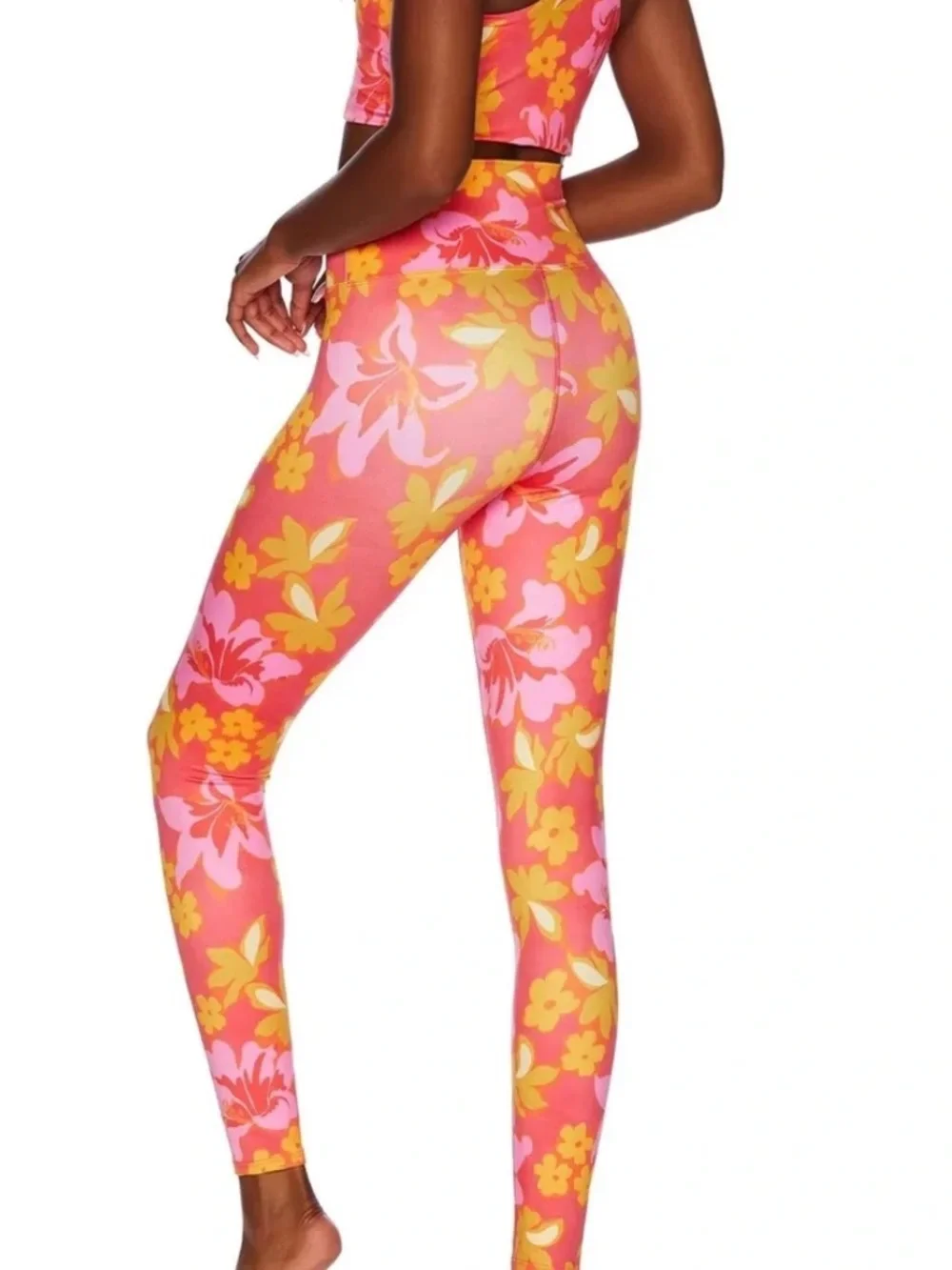 Beach Riot neck crop